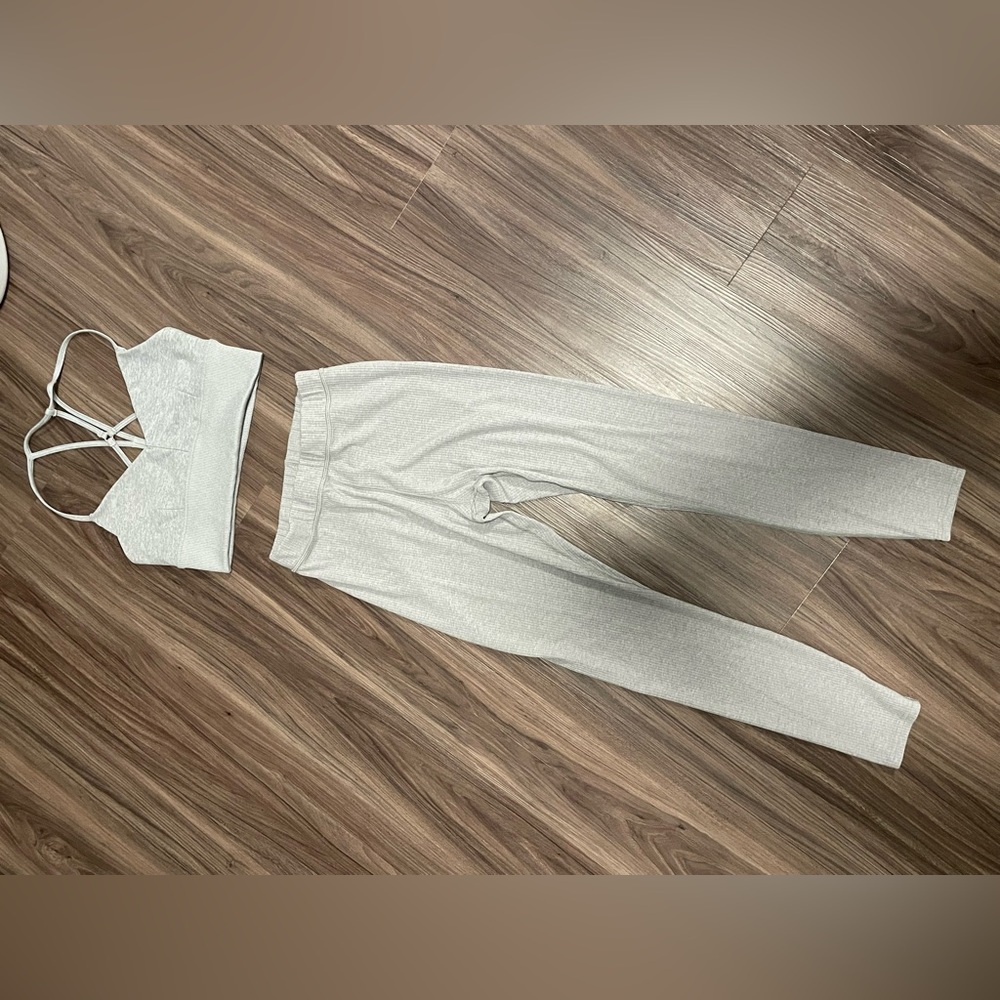 ALO Yoga Light Gray Lounge Legging and Sports Bra